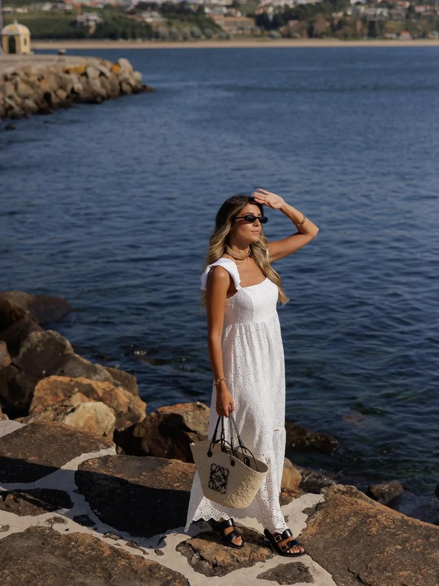Vestido blanco bordado