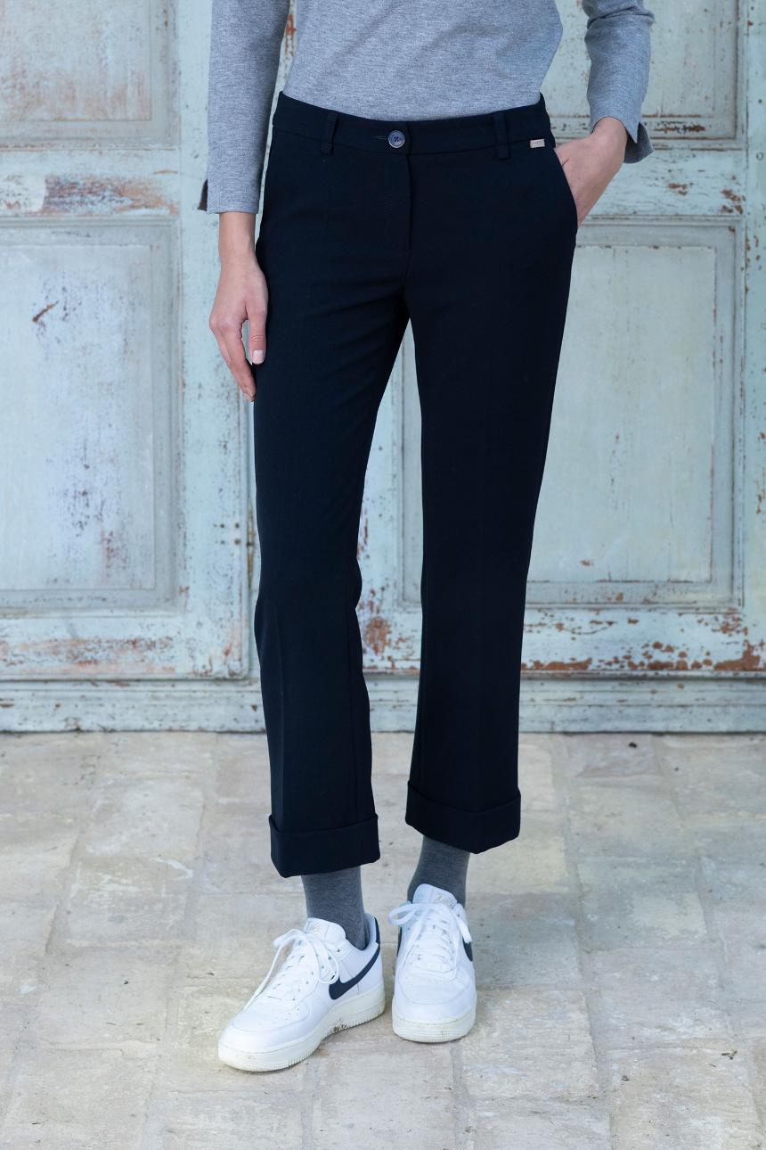 Pantalón con bajo vuelto