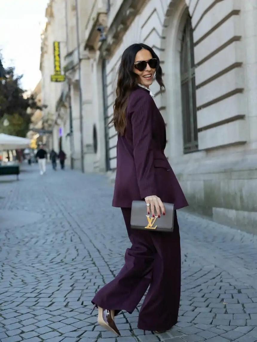 Pantalón raya diplomática burdeos