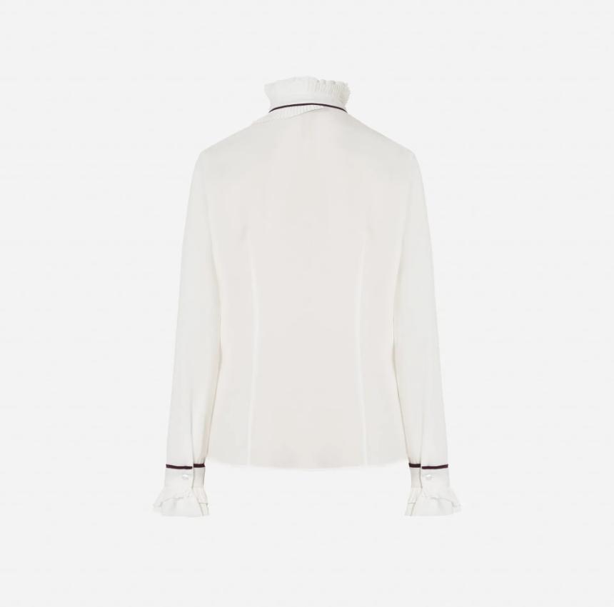 Blusa con mini volante en el cuello