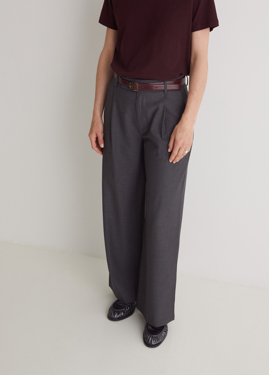 Pantalones traje wide leg pinzas gris