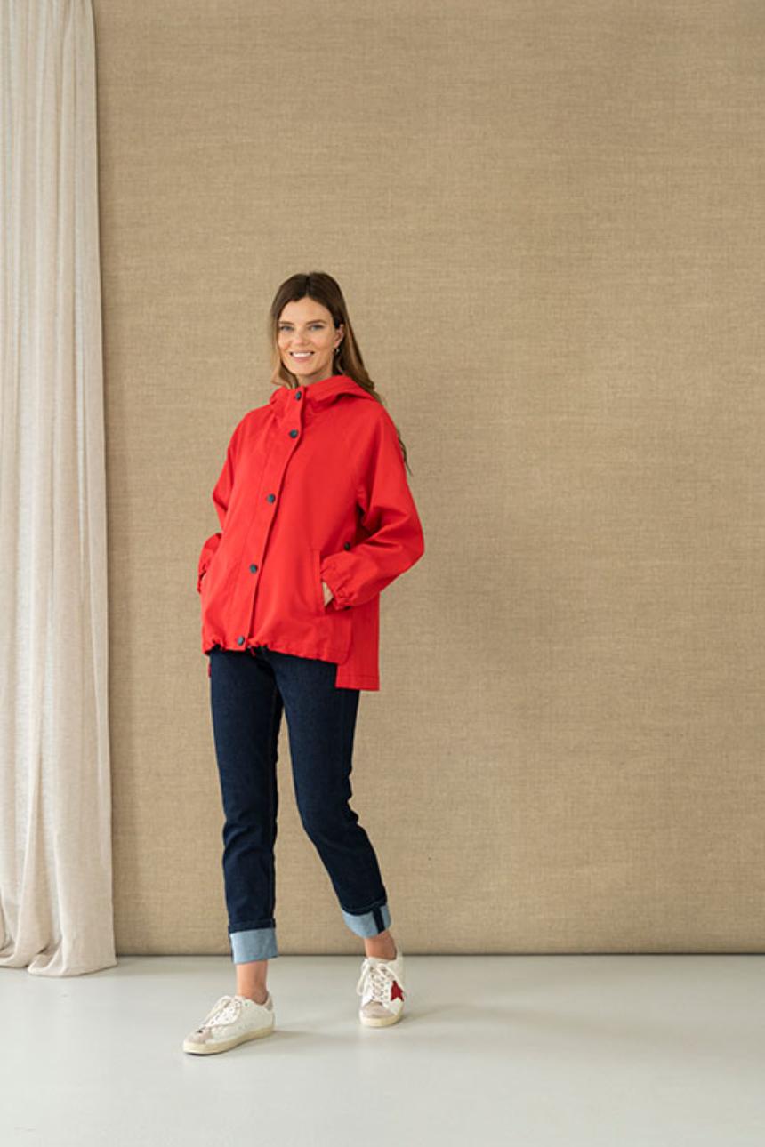 Parka roja capucha