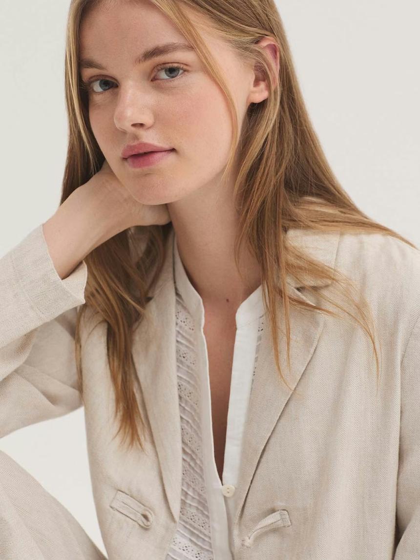 Blazer de lino y algodón en jacquard espiga