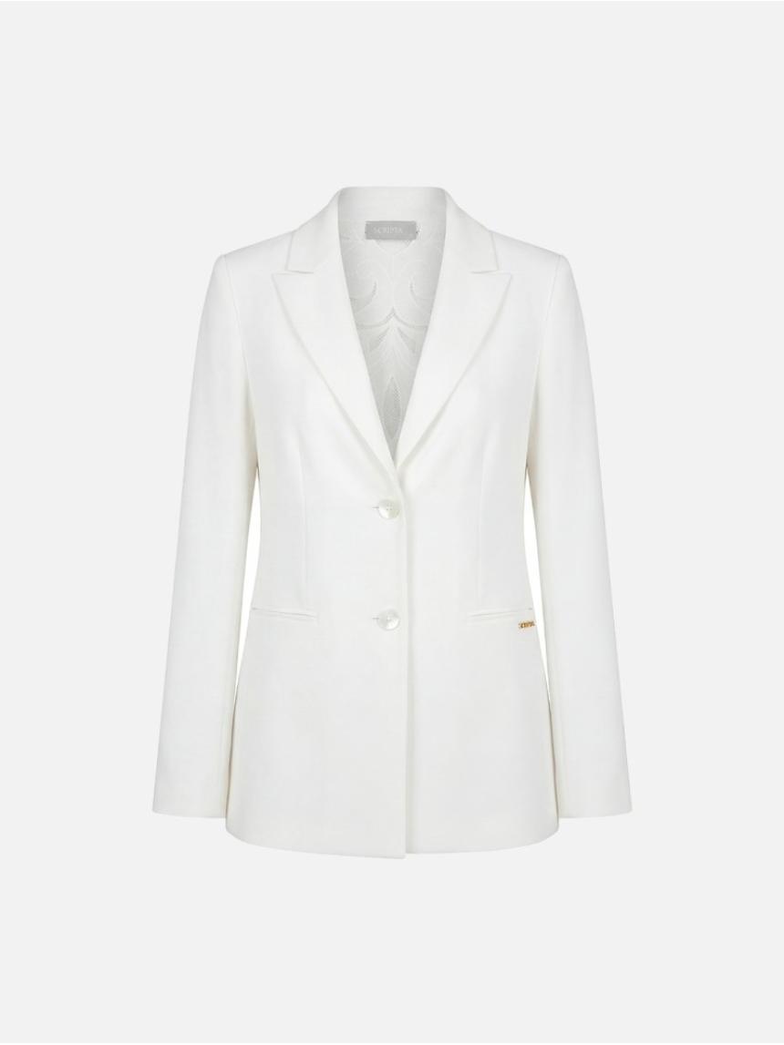 Traje blanco con encaje espalda