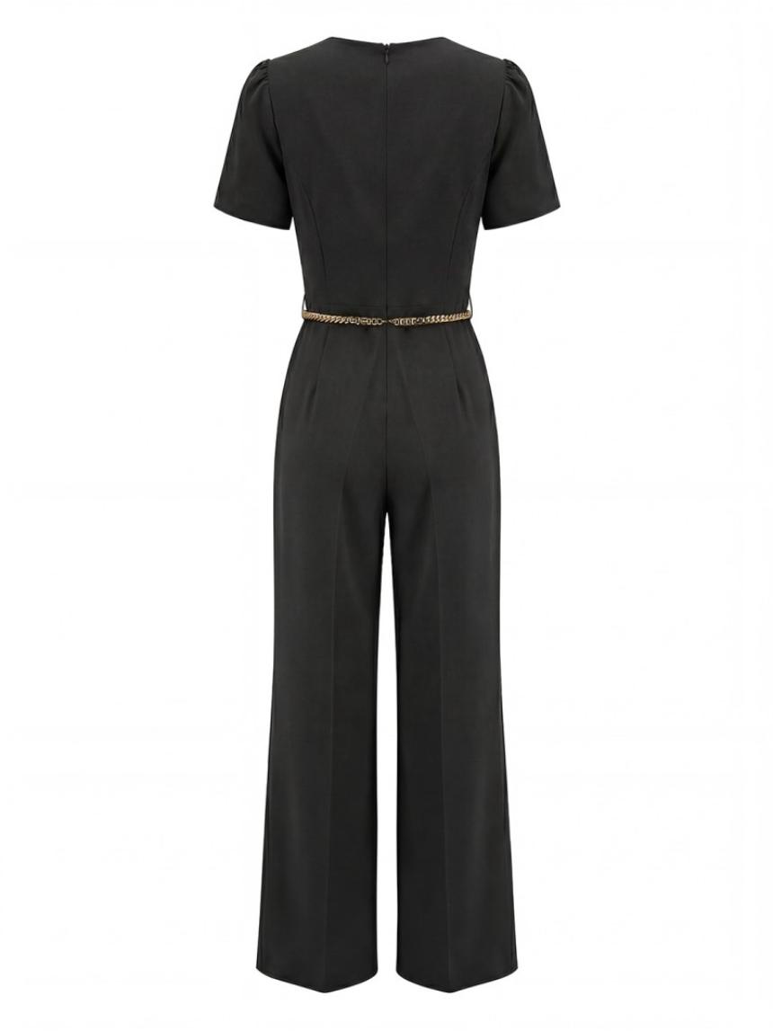 Mono negro con cinturón