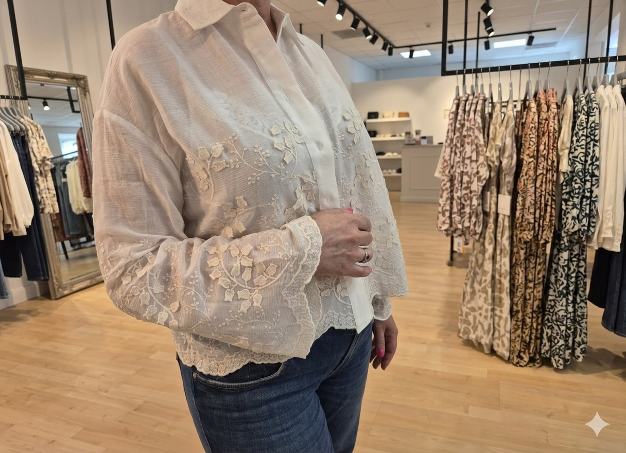 Blusa bordada