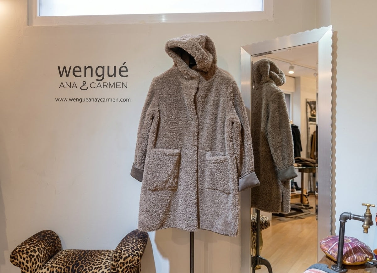 Abrigo  ecopiel reversible  Satinette