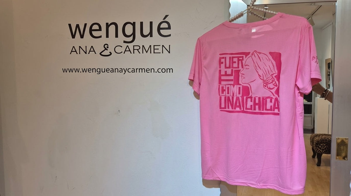 Camiseta solidaria " Fuerte como una chica"