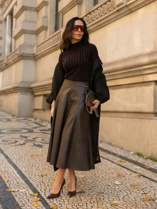 Falda midi efecto cuero