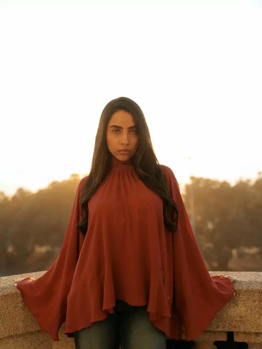 Blusa fluida con volantes