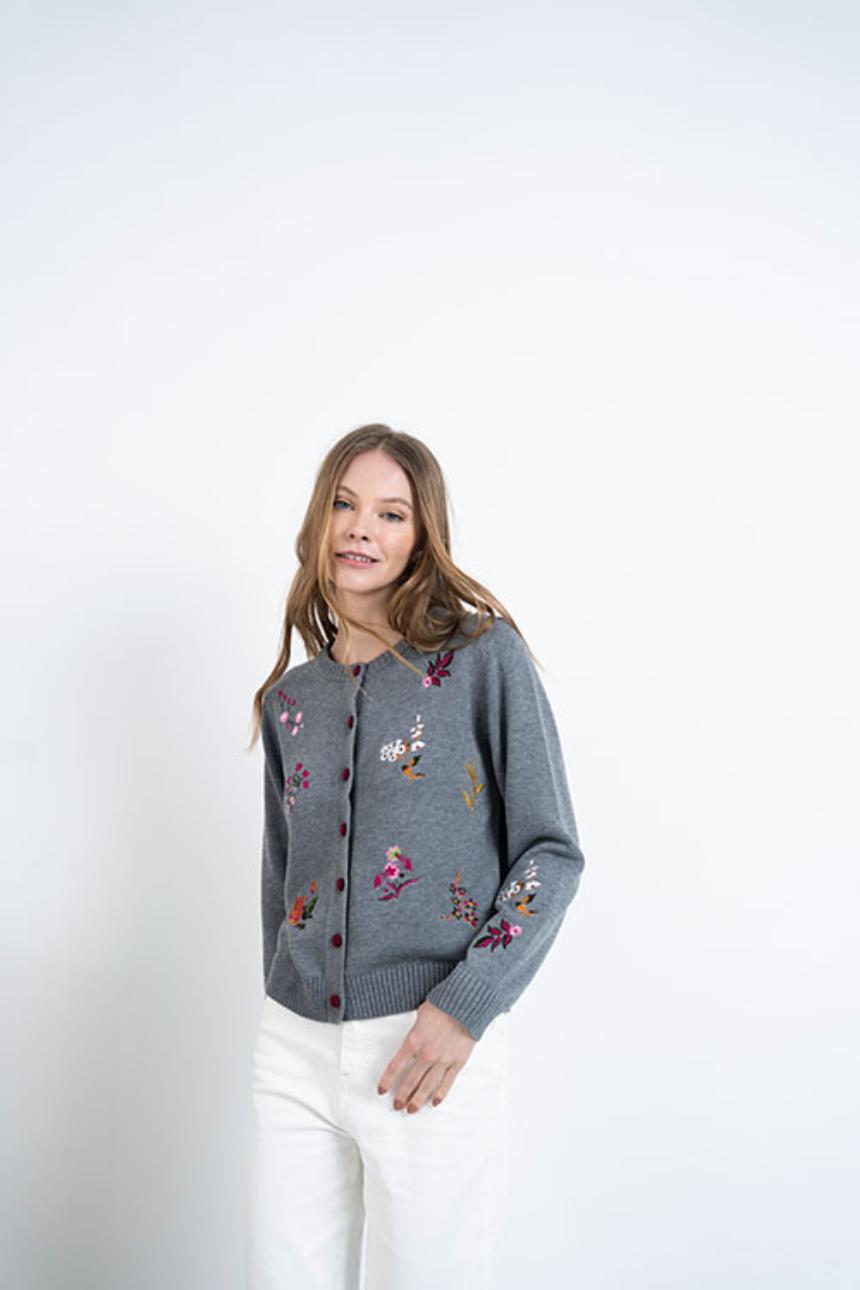 Cárdigan Bordado Floral