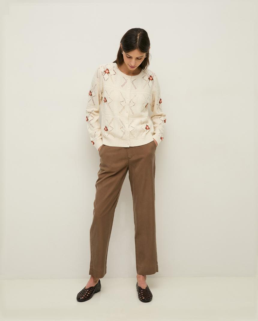 Cárdigan calado bordado floral