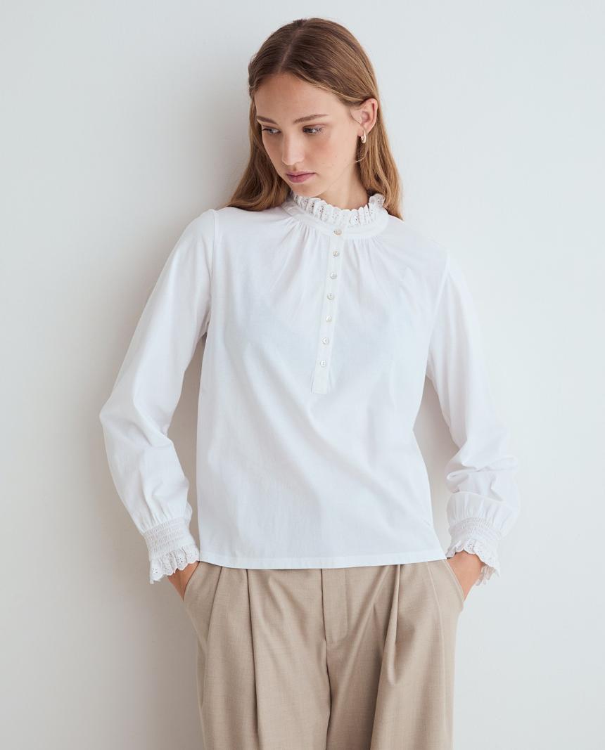Camisa romántica blanca en algodón