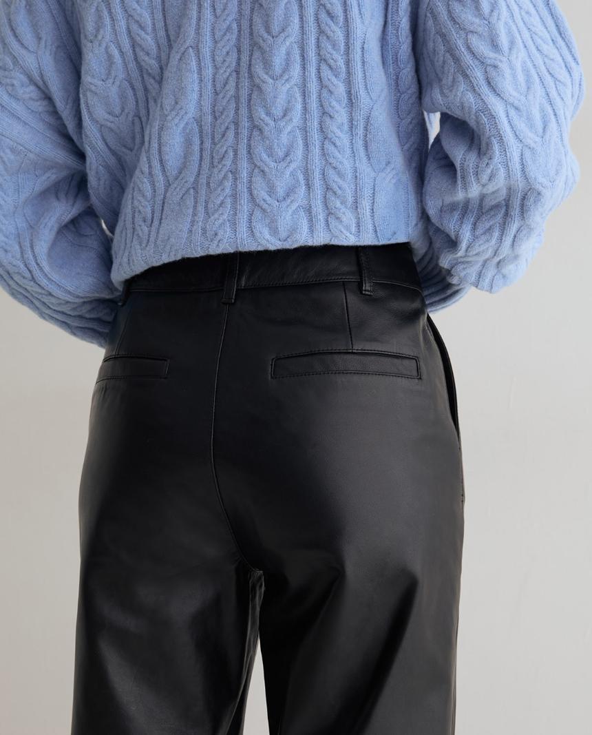 Pantalón de piel recto