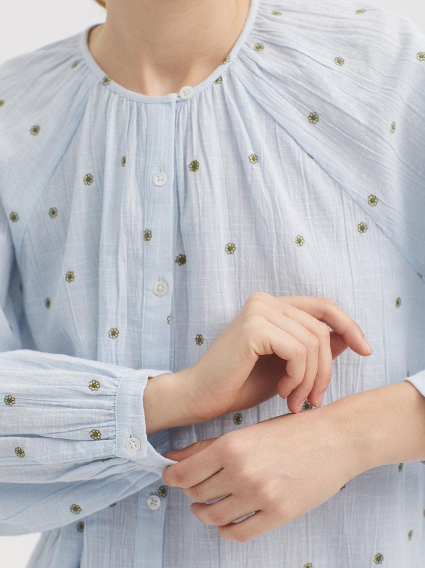 Blusa bordado flores
