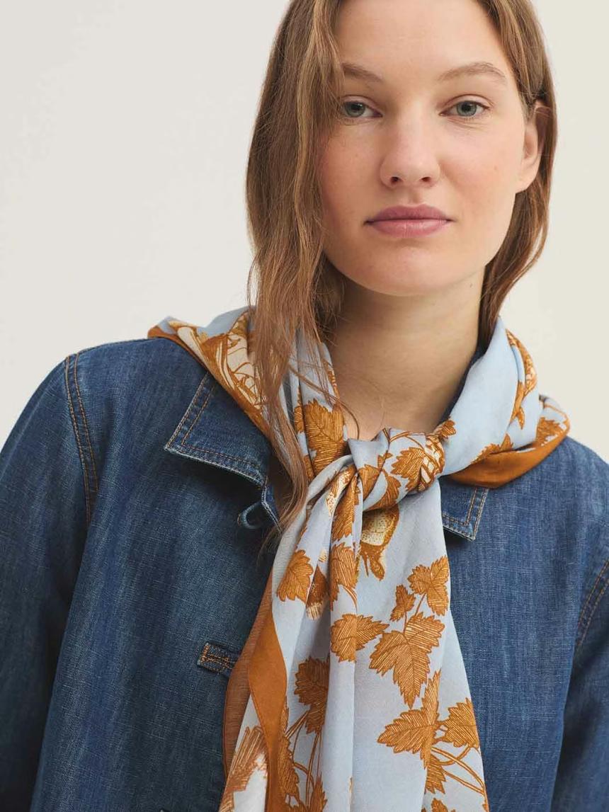 Pañuelo Midsummer Books