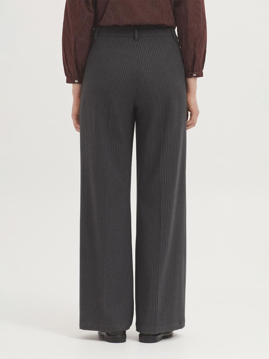 Pantalón raya diplomática