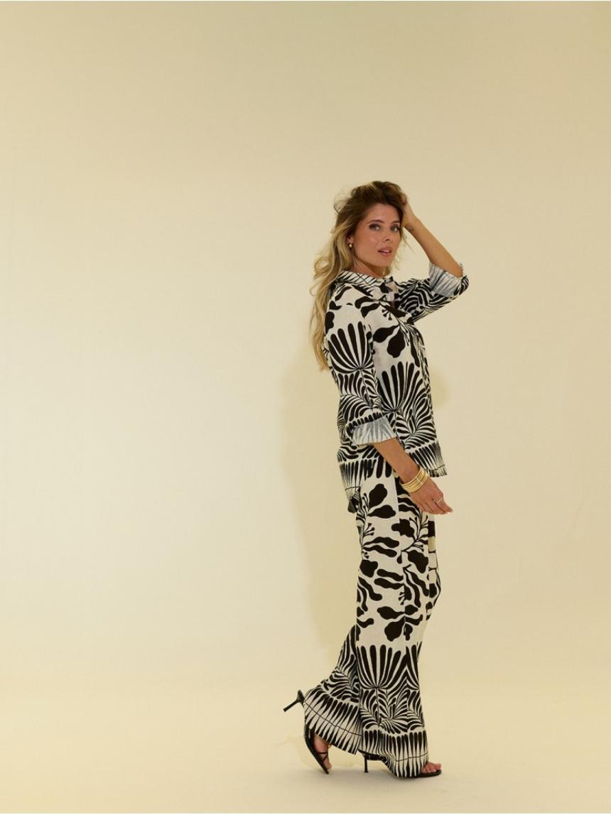 Pantalones fluidos estampados