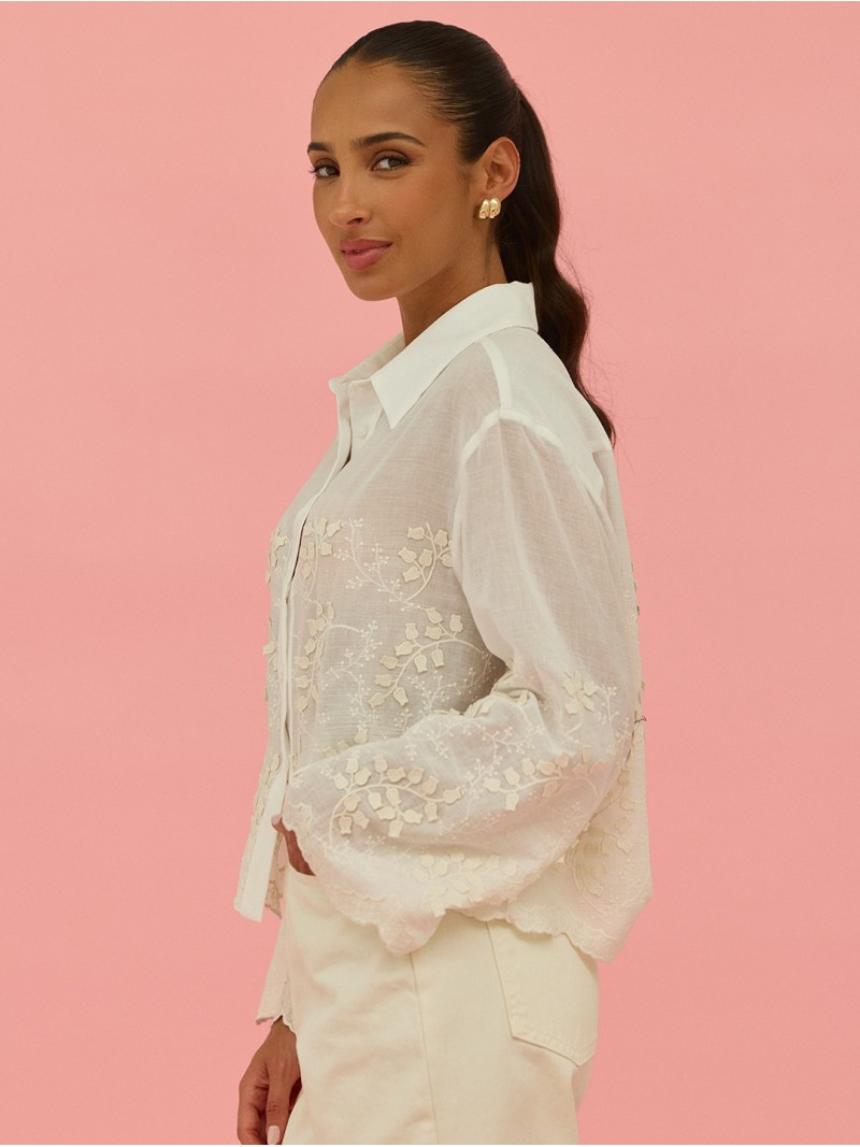 Blusa bordada