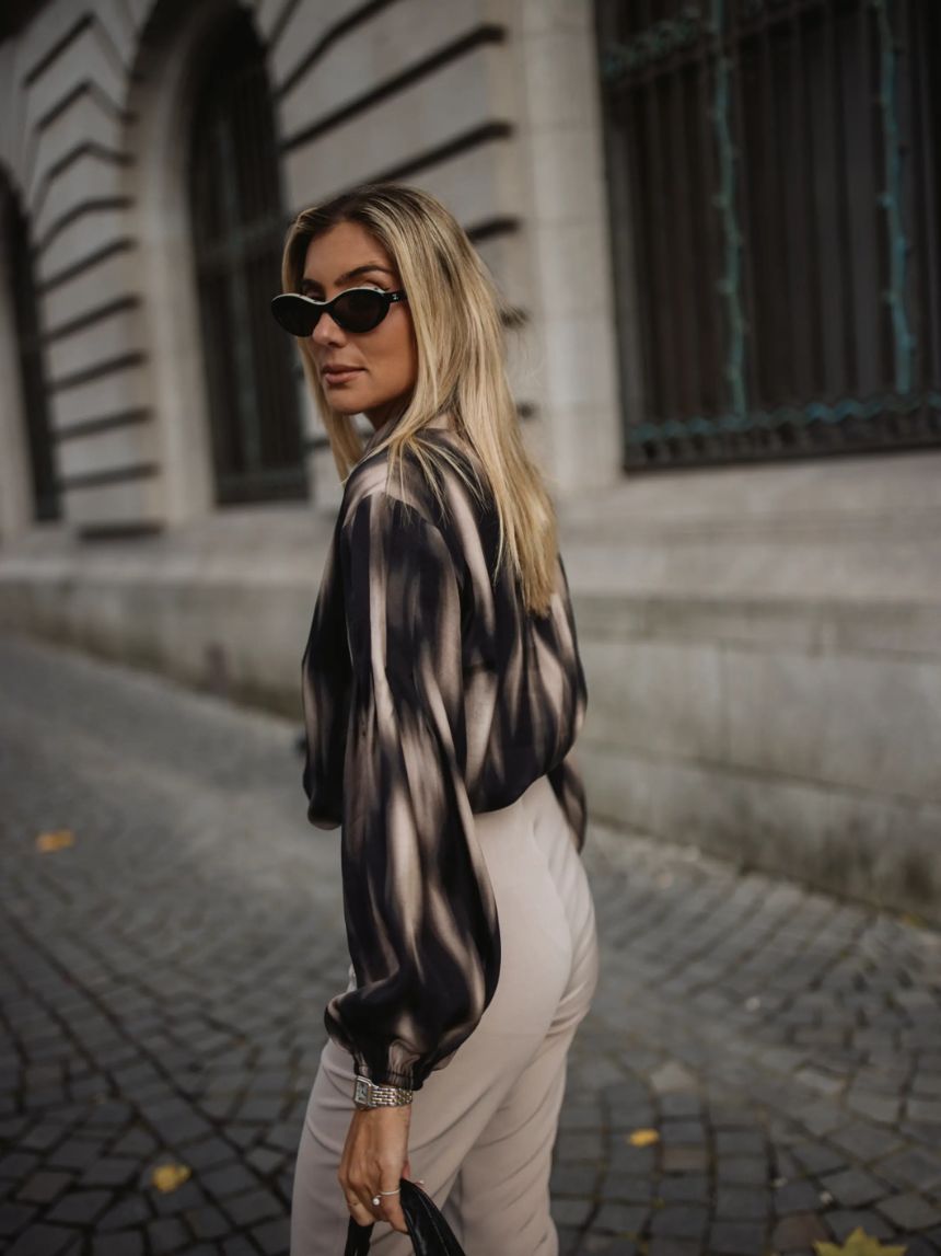 Pantalones con remaches